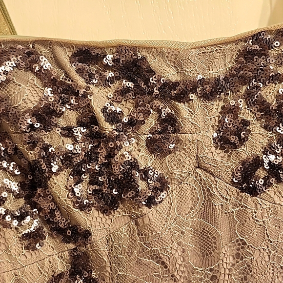 BCBG MAX AZARIA Size 8 puter/silver color long sequin dress - Picture 6 of 10